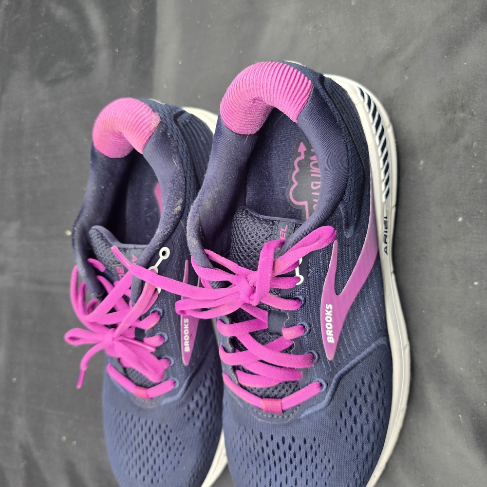 Brooks Blue and Pink Athletic Shoes with Breathable Mesh